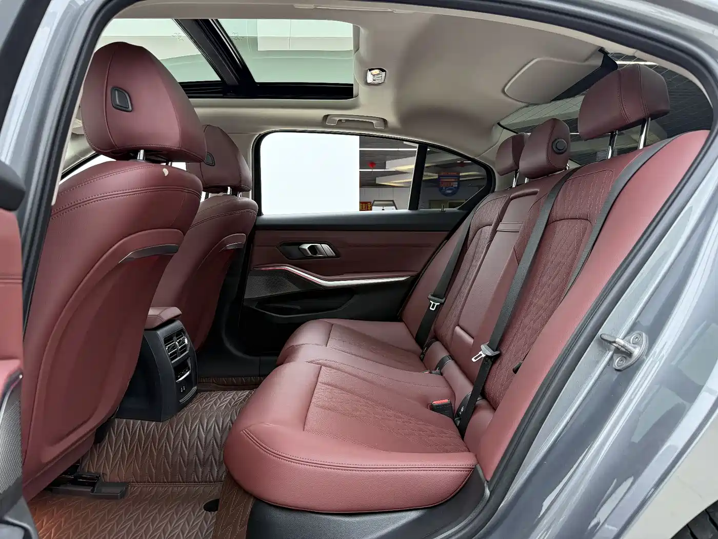 BMW i3 2022 eDrive 35 L фото 7