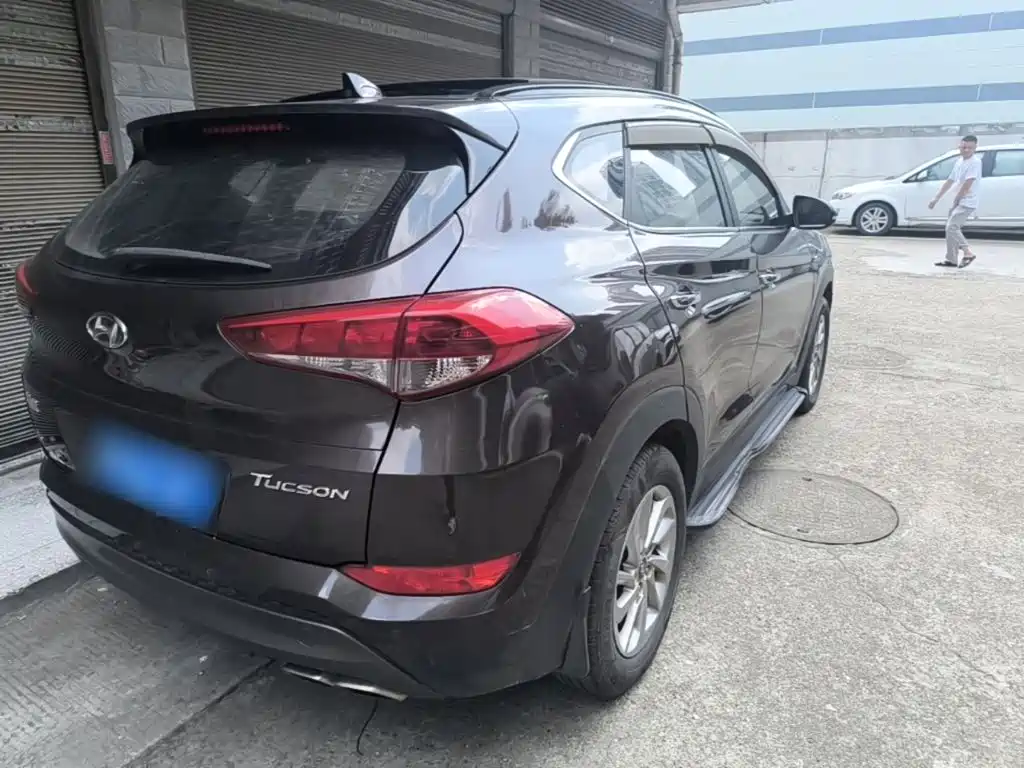 Фото 7 - Hyundai Tucson