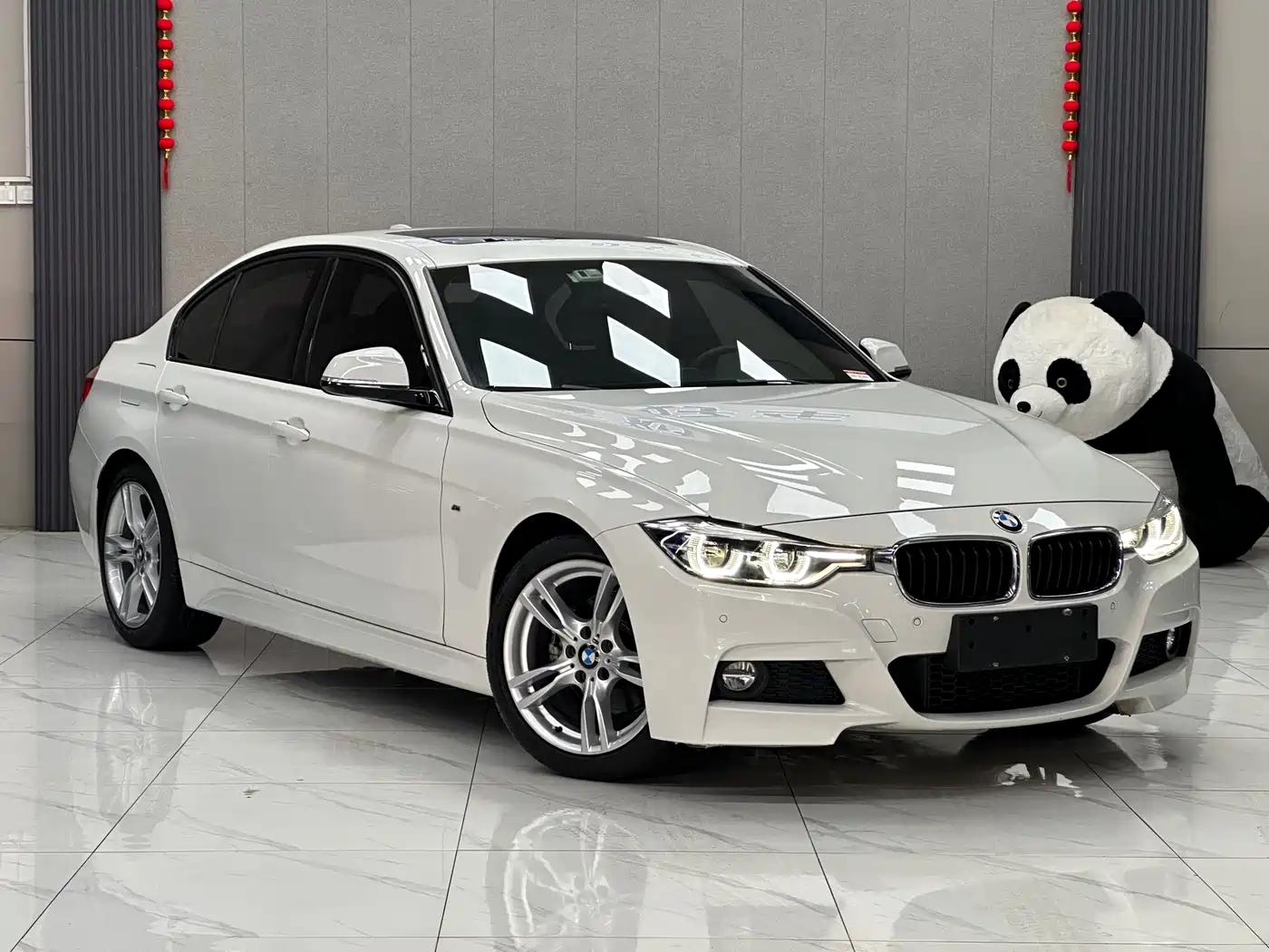 BMW 3 Series 2018 320i M Sport Package фото 3