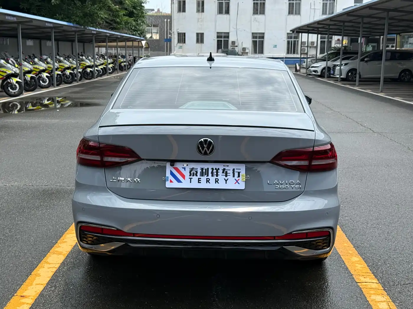 Volkswagen Lavida 2023 280TSI DSG Starlight Comfort Edition фото 5