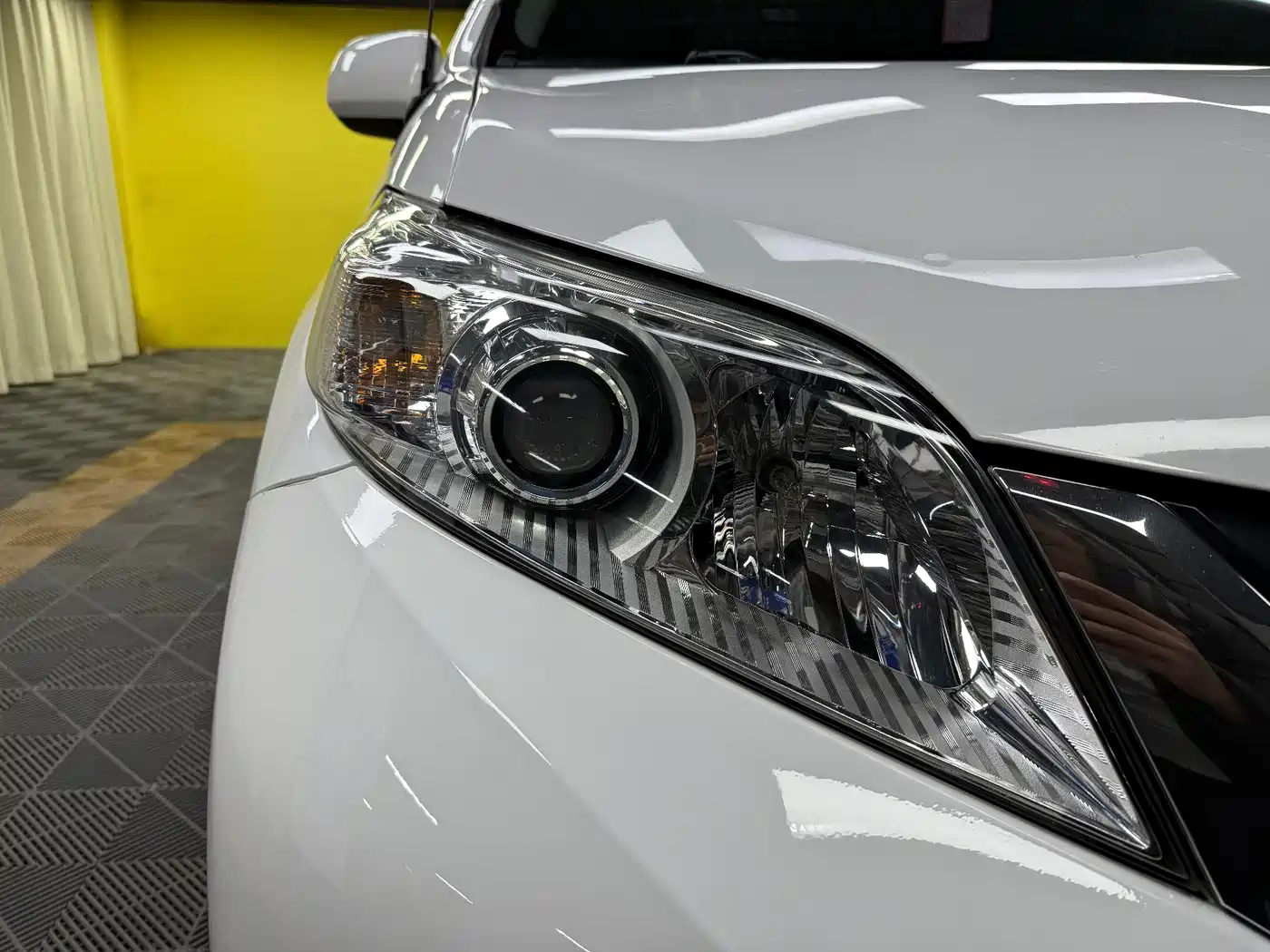 Toyota Sienna 2015 3.5L 2WD LE фото 14