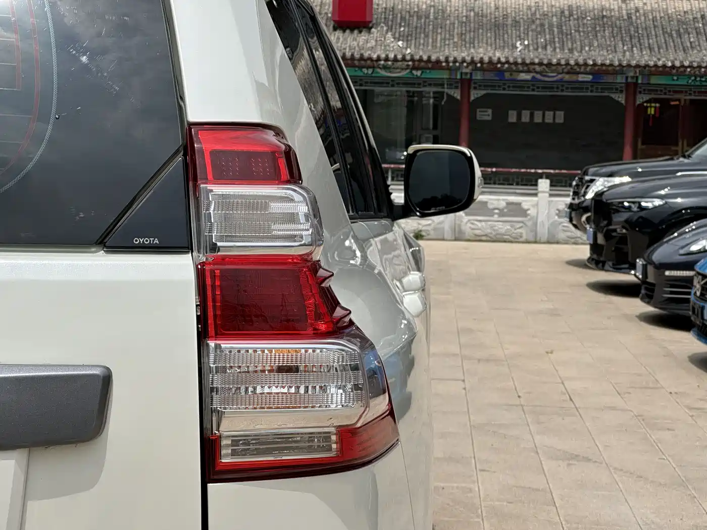 Toyota Prado 2016 3.5L Auto TX-L фото 34