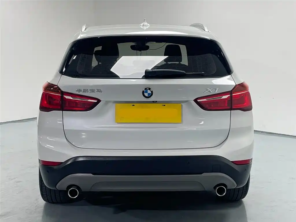 BMW X1 2018 sDrive20Li Leading Model фото 8