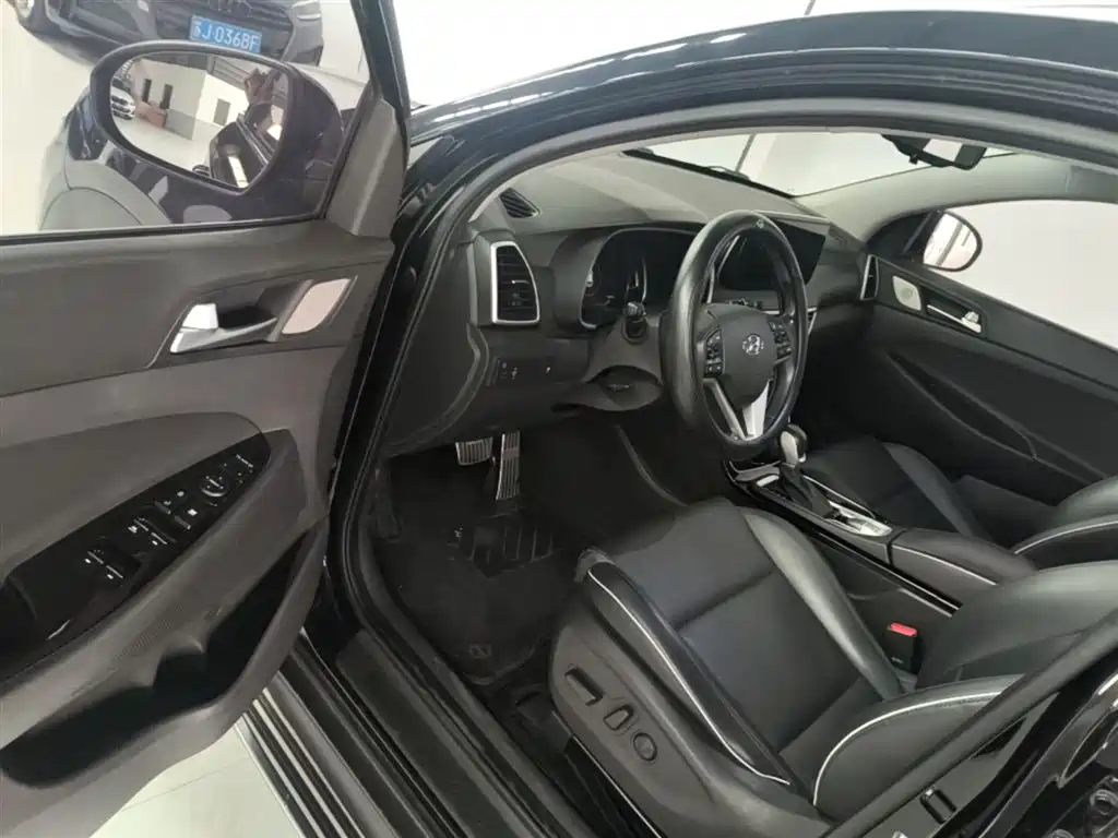Hyundai Tucson 2019 280TGDi Dual-clutch 2WD Smart Connect Edition China VI фото 16