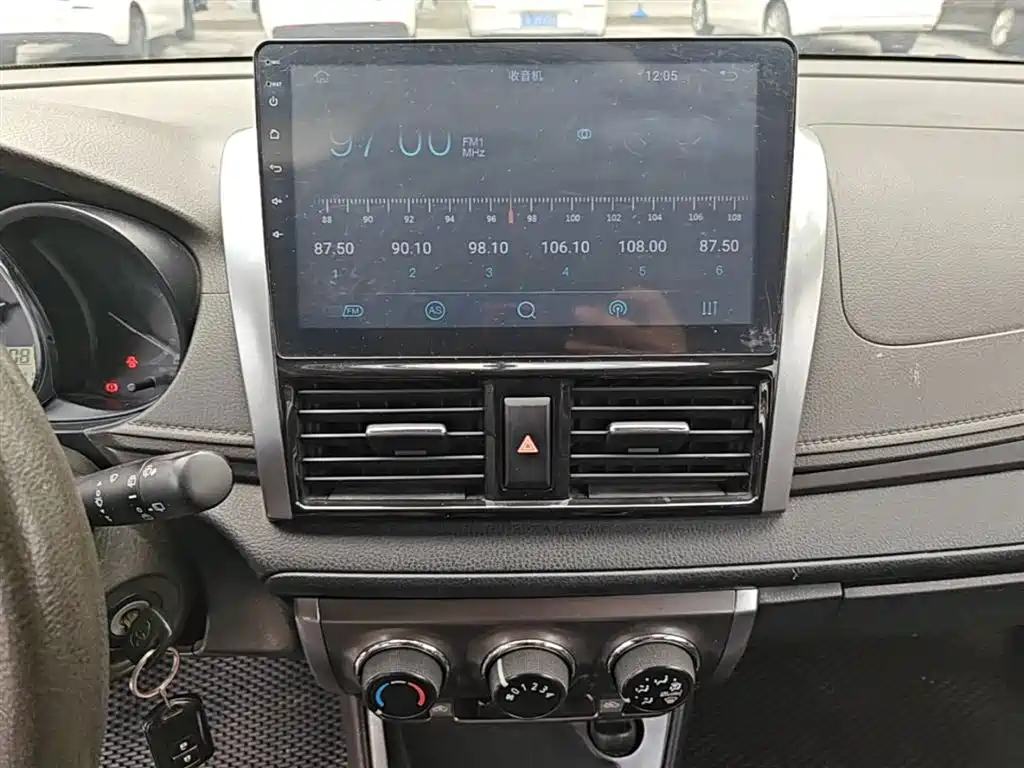 Toyota YARiS L Zhi Xuan 2014 1.3E Automatic Charming Edition фото 13