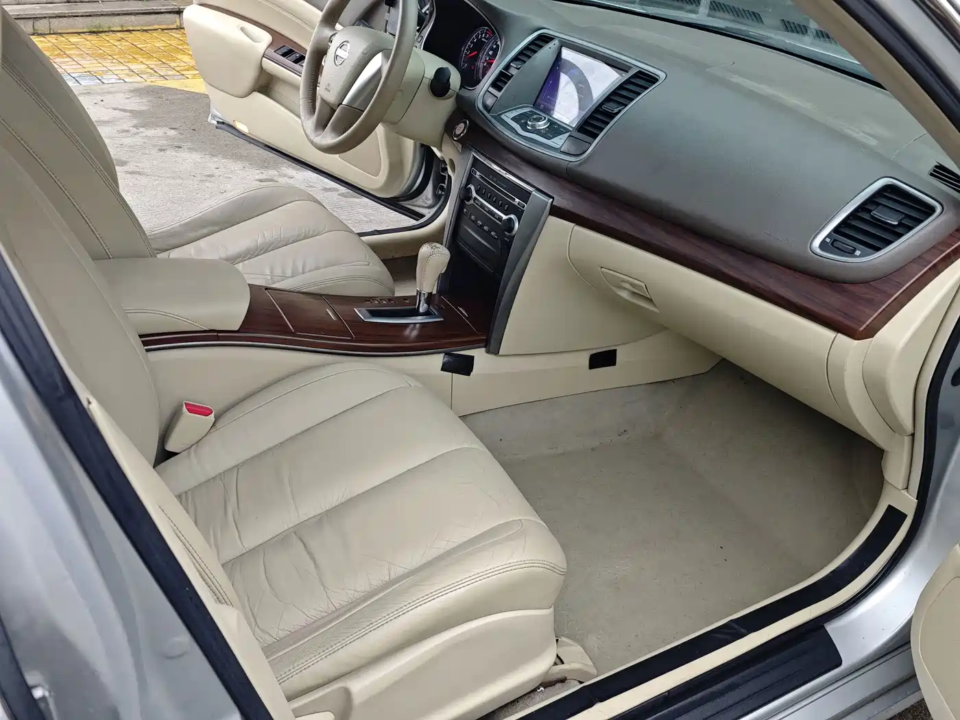 Photo 9 - Nissan Teana