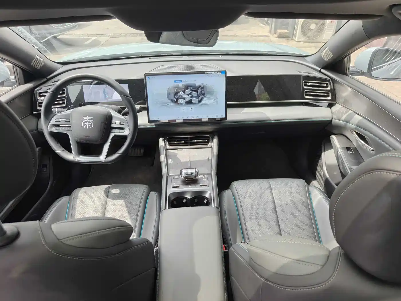 BYD Qin L 2025 DM-i Smart Drive Edition 120KM Excellence Type фото 7