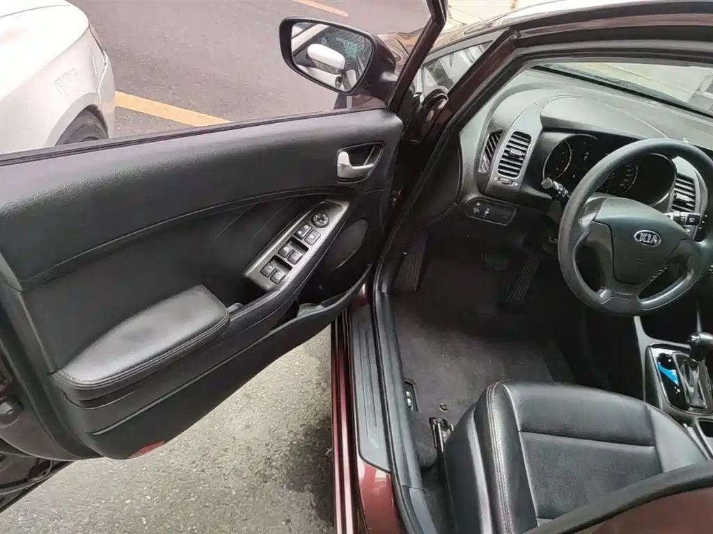 Kia K3 2016 1.6L Automatic GL фото 16
