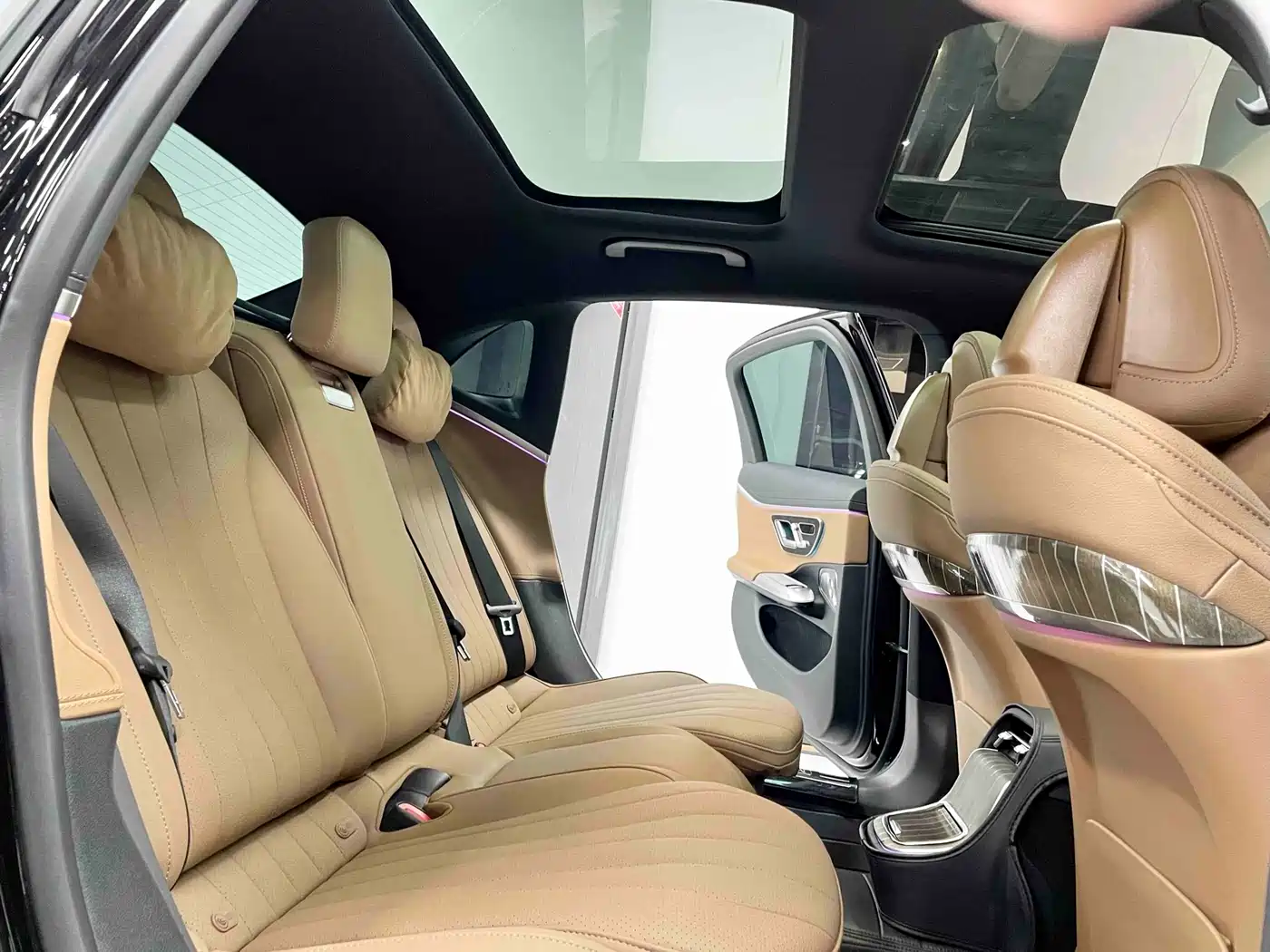 Mercedes-Benz E-Class 2025 E 300 L Luxury фото 15
