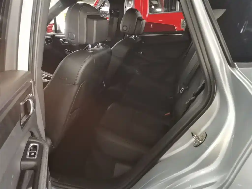 Porsche Macan 2014 Macan 2.0T фото 17