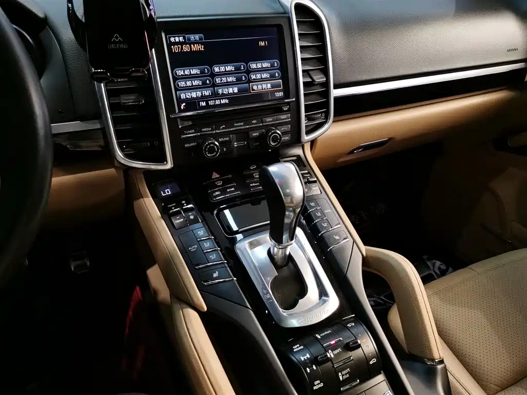 Porsche Cayenne 2015 Cayenne 3.0T фото 8