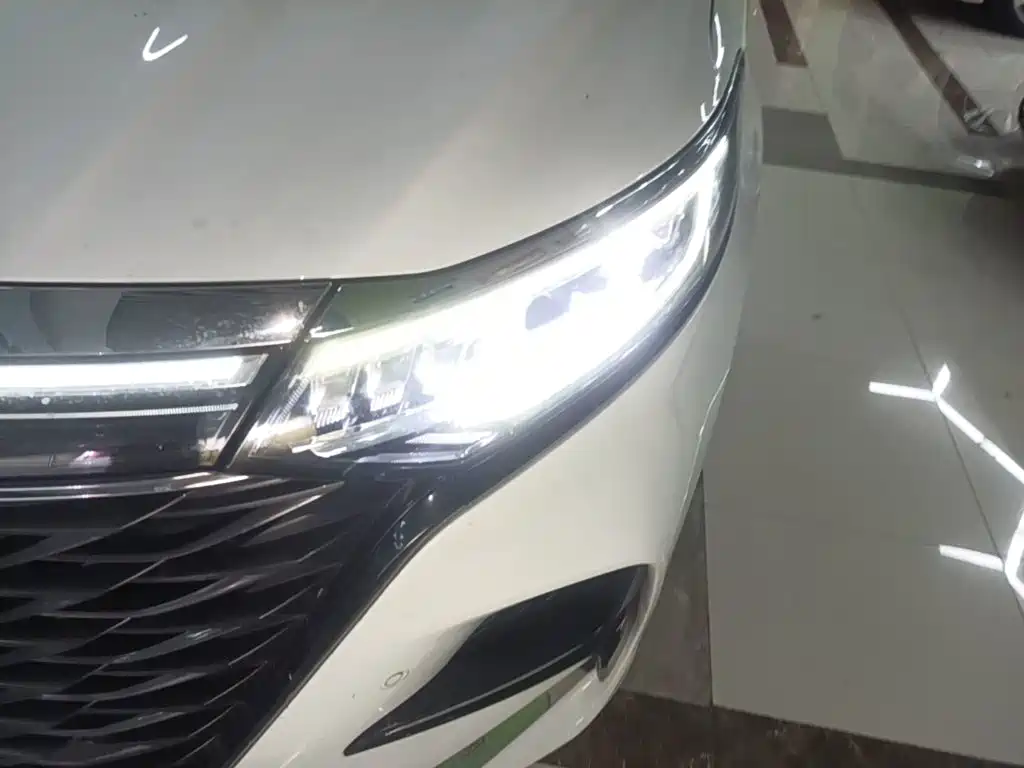 Roewe iMAX8 2022 2022 400TGI Gathering Edition