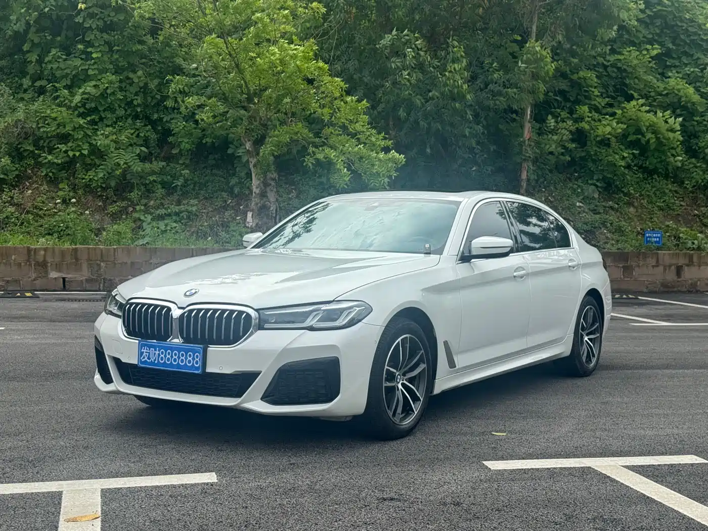 BMW 5 Series 2022 525Li M Sport Package