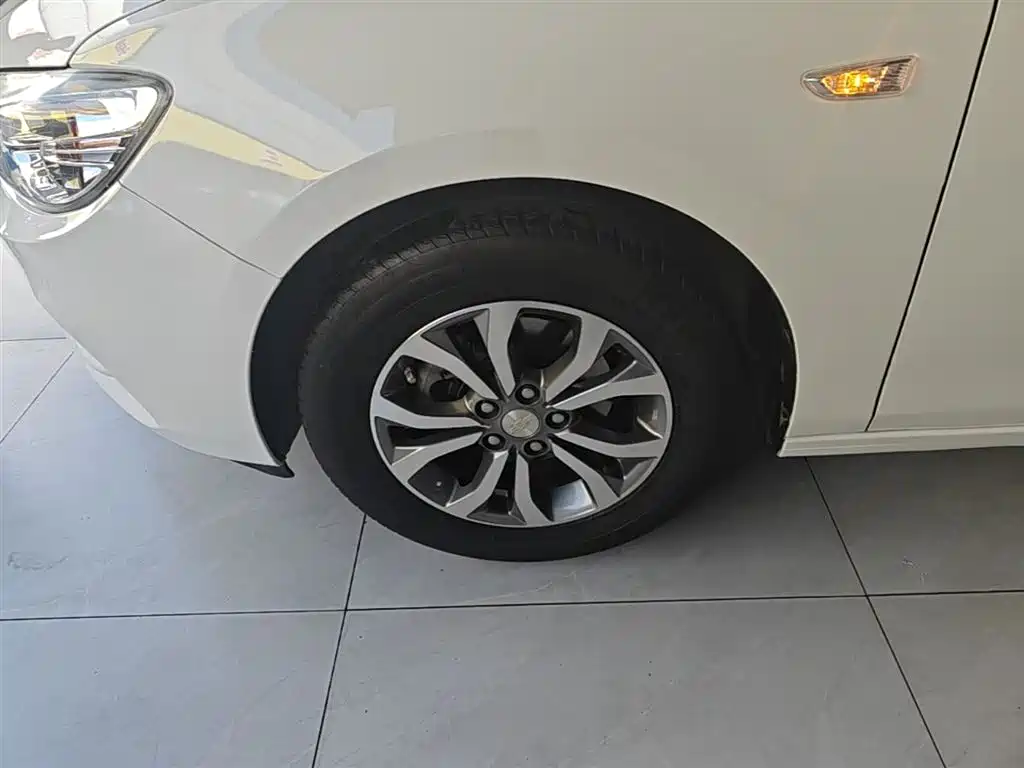 Chevrolet Cavalier 2019 320 Auto Sunroof Enjoyment Edition фото 23