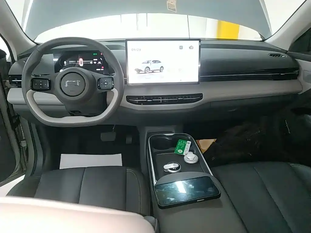 Photo 10 - Besturn Yueyi 03