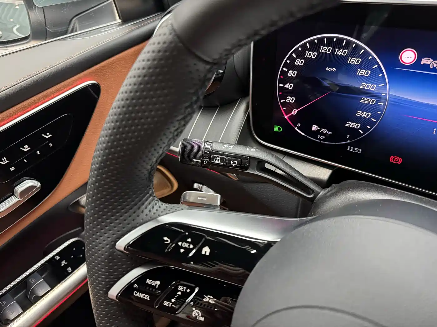 Mercedes-Benz GLC 2025 GLC 300 L 4MATIC Luxury 5-seater фото 18
