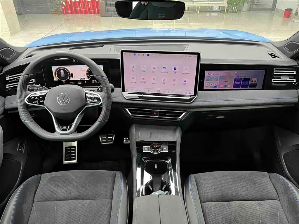 Volkswagen Tiguan L 2024 PRO 380TSI 4WD R-Line Premium Edition фото 2