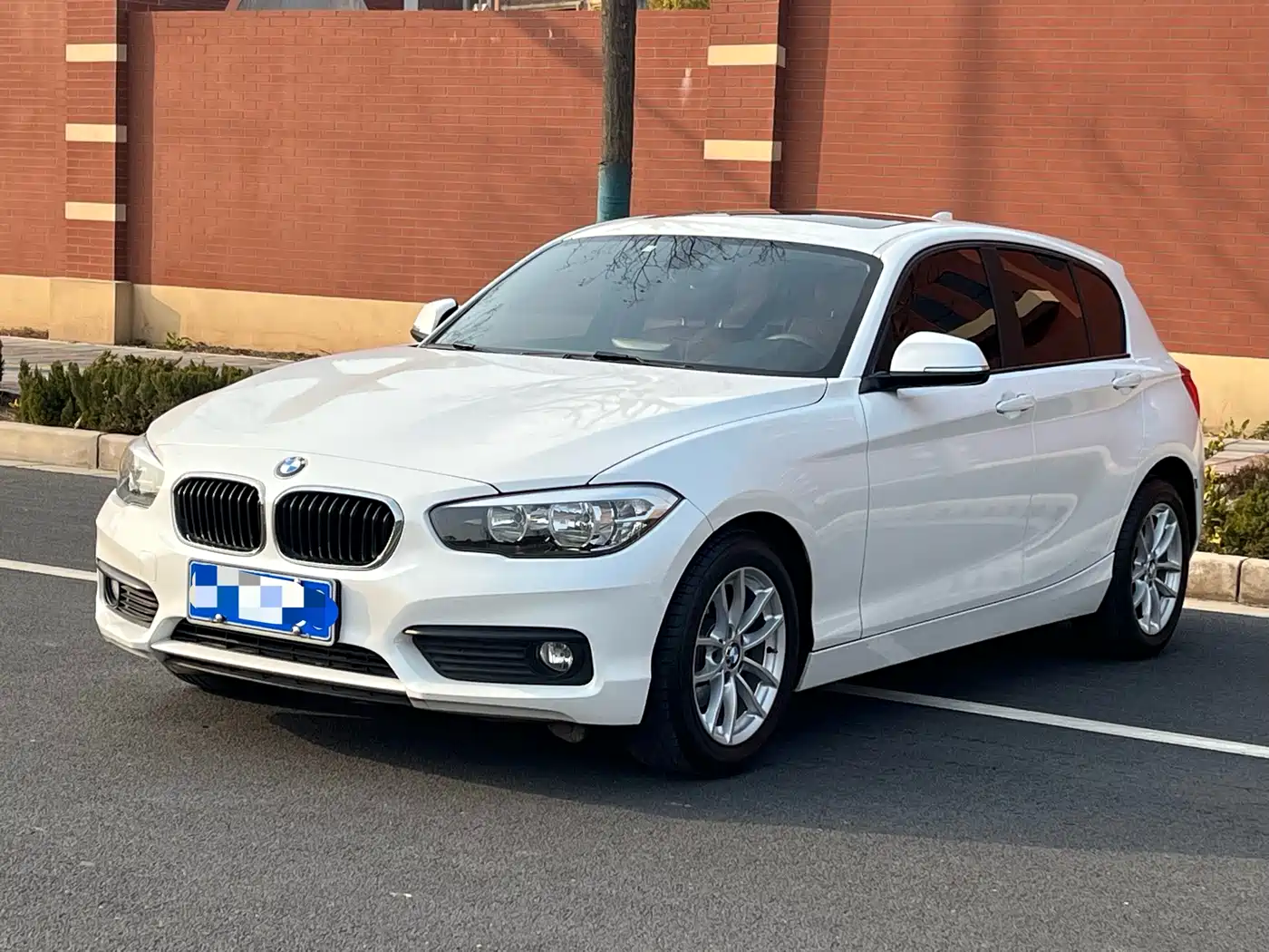 BMW 1 Series (Import) 2016 118i Leading