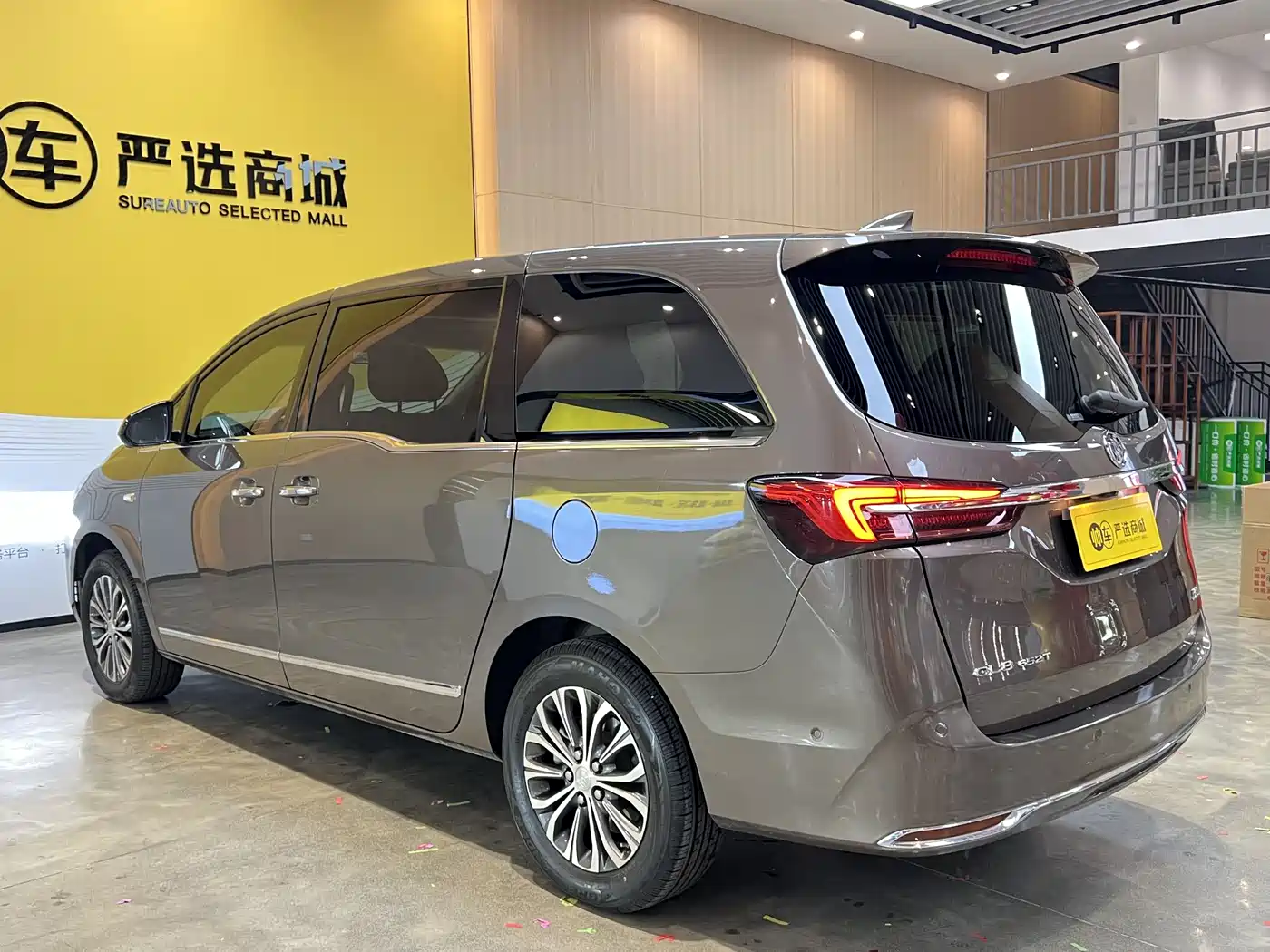 Buick GL8 2021 Land Business Class 652T Premium фото 6