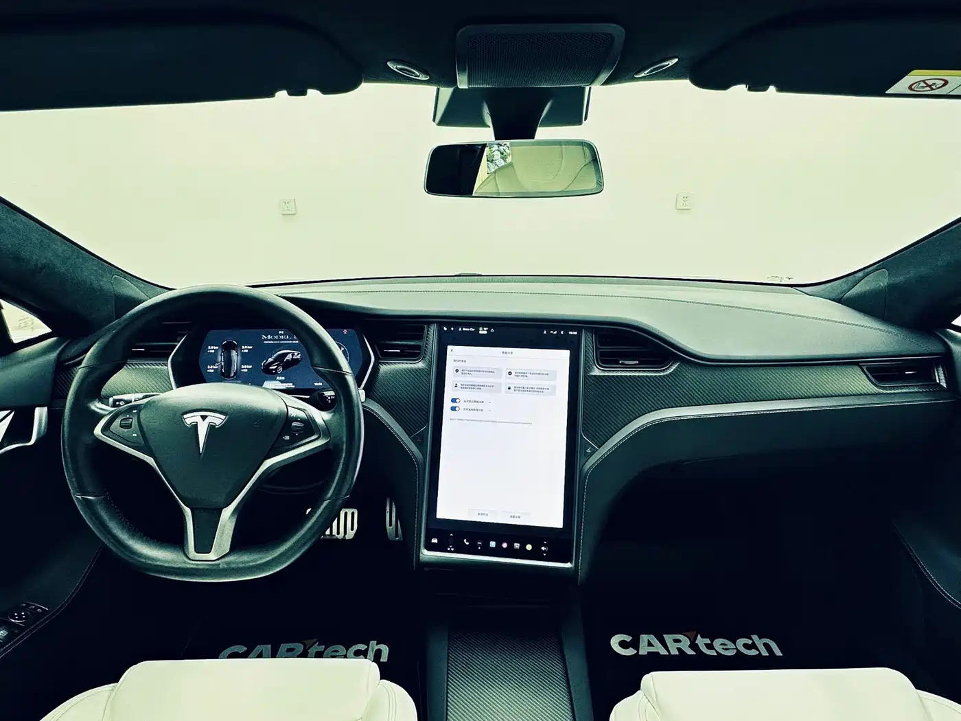 TESLA MODEL S