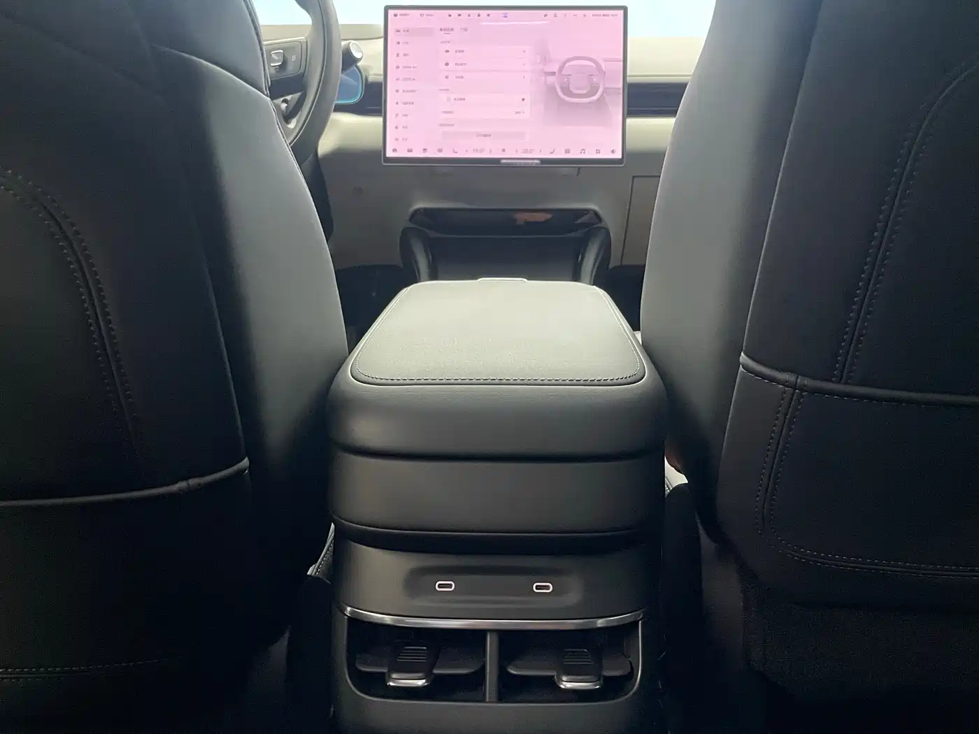Zeekr 007 2024 RWD Intelligent Driving Edition 100kWh фото 19