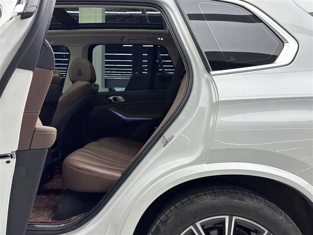BMW X5 (Import) 2019 xDrive40i M Sport Package фото 7
