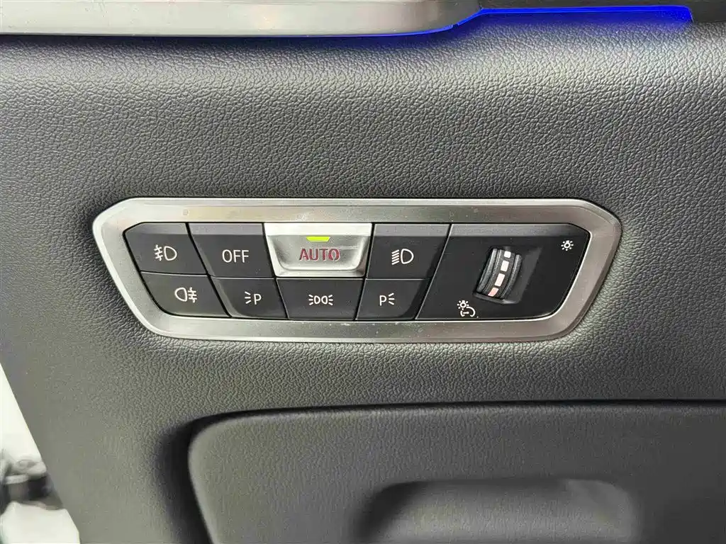 BMW X5 (Import) 2019 xDrive40i M Sport Package фото 16