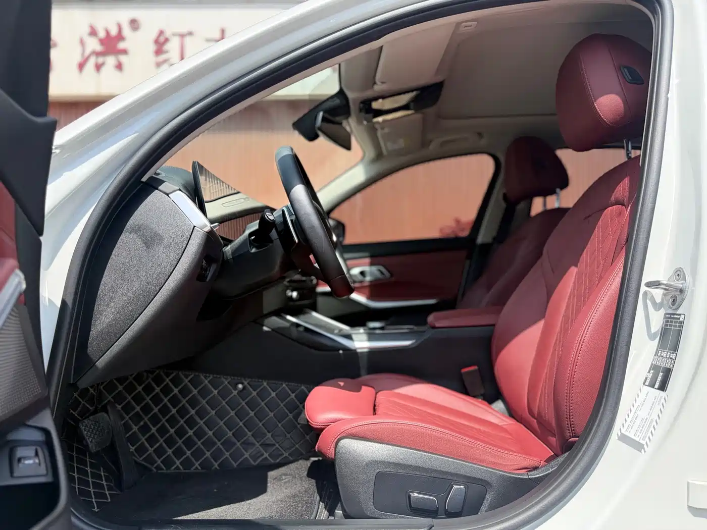 BMW 3 Series 2024 325Li M Sport Package фото 14