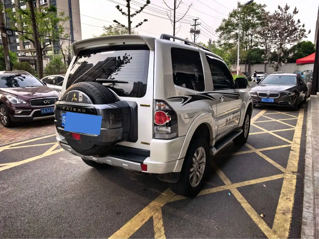 Mitsubishi Pajero (Import) 2018 3.0L Automatic Luxury Edition фото 3