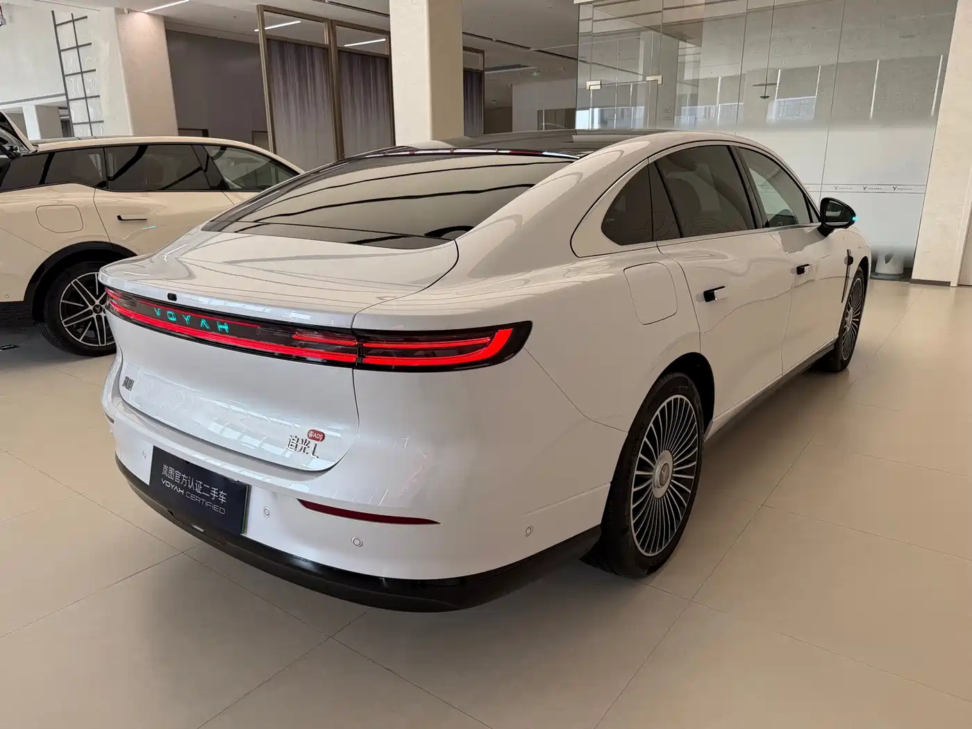 Voyah Auto VOYAH Zhuiguang L 2025 2025 Mid-configuration Model