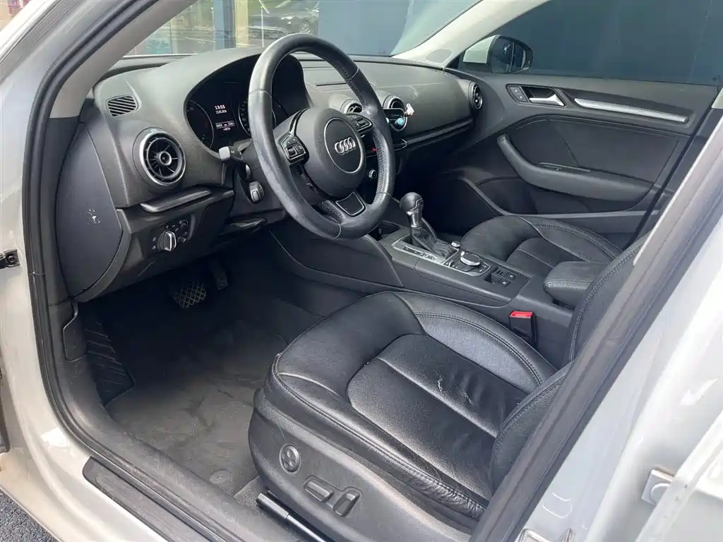 Audi A3 2014 Sportback 35 TFSI Automatic Progressive фото 7