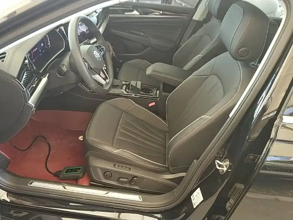 Volkswagen Passat 2024 380TSI Starlight Luxury Edition фото 15