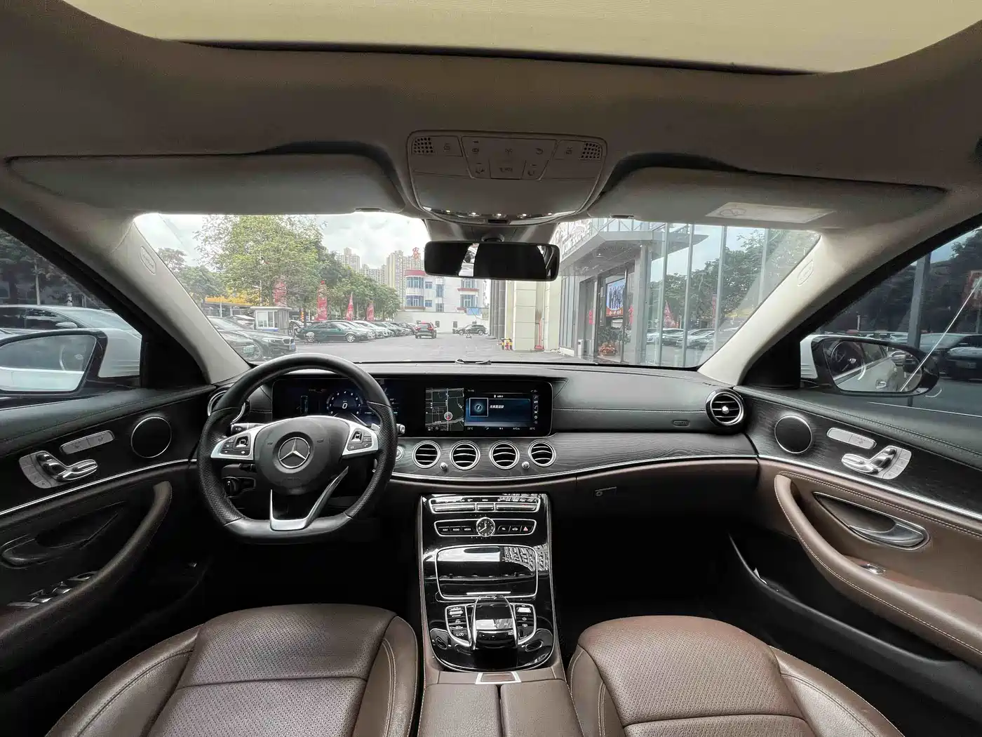 Mercedes-Benz E-Class 2016 E 300 L Sport Fashion Type фото 5