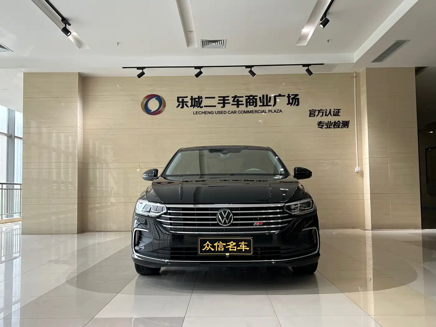 Volkswagen Lavida 2023 1.5L Auto Luxury Edition фото 2