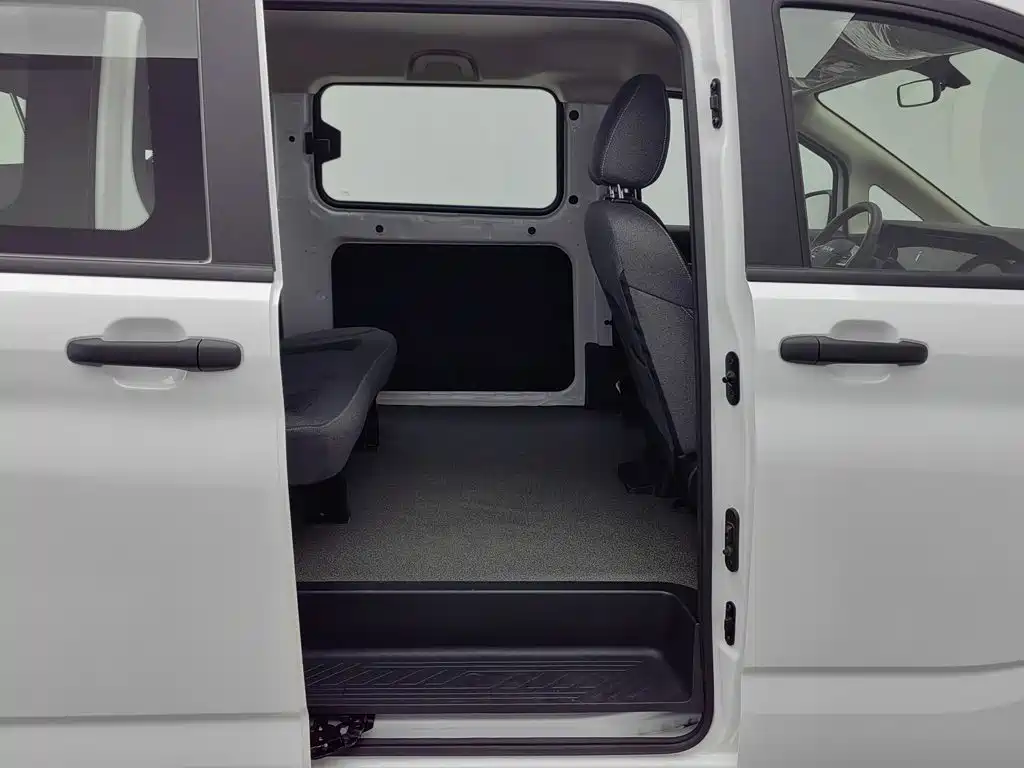 BAW (Beijing Automobile Works) Ruisheng Ace M7 2026 2025 1.6L Manual Long Wheelbase Comfort 5-Seater