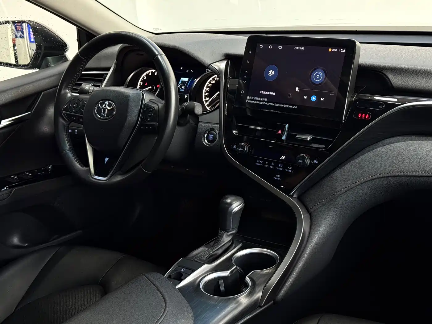 Toyota Camry 2023 2.0G Luxury Edition фото 6