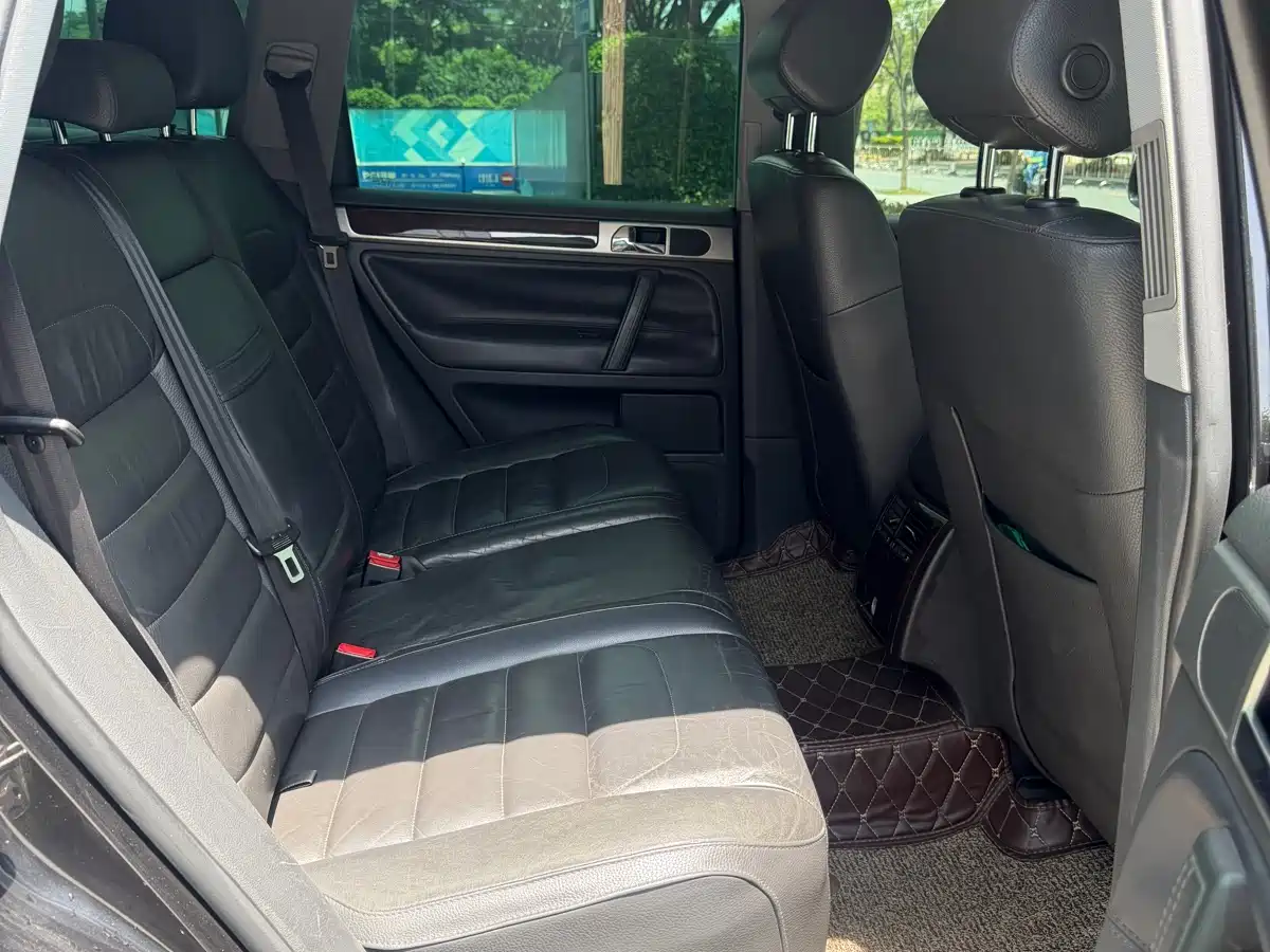 Volkswagen Touareg 2007 3.6L Luxury фото 12