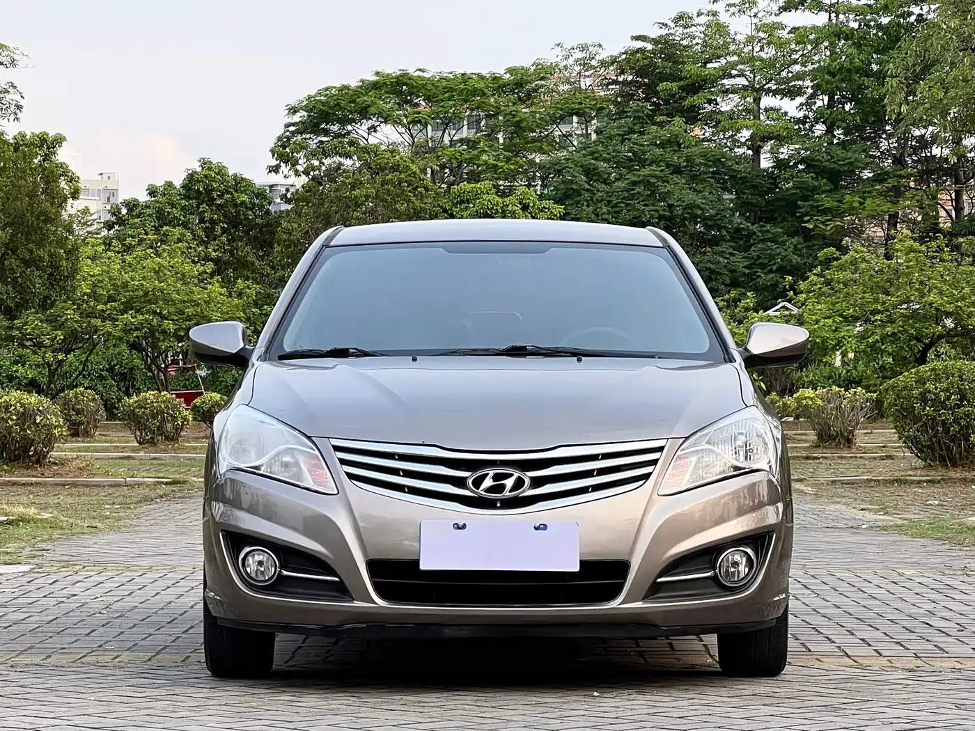 Hyundai Elantra 2011 1.6L Automatic Comfort фото 2