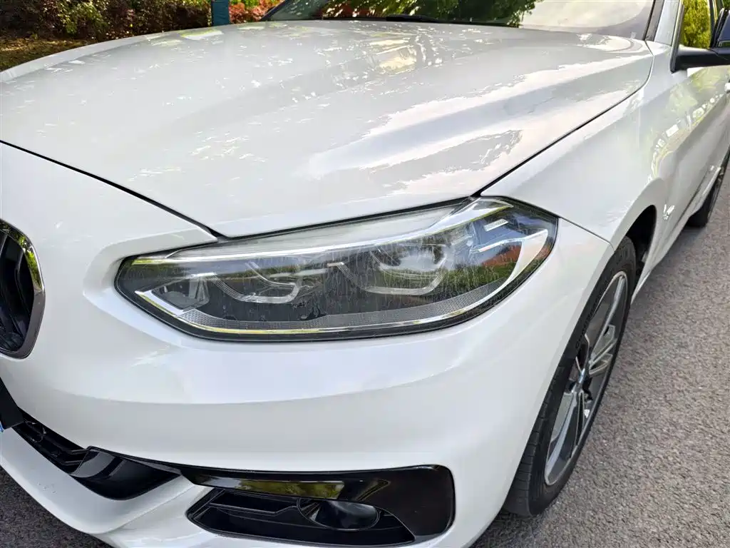 BMW 1 Series 2017 118i Sport фото 21