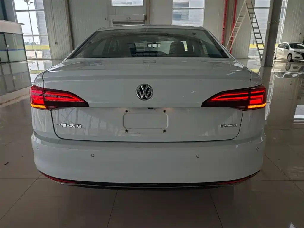 Volkswagen Bora 2020 1.5L Automatic Elite фото 6