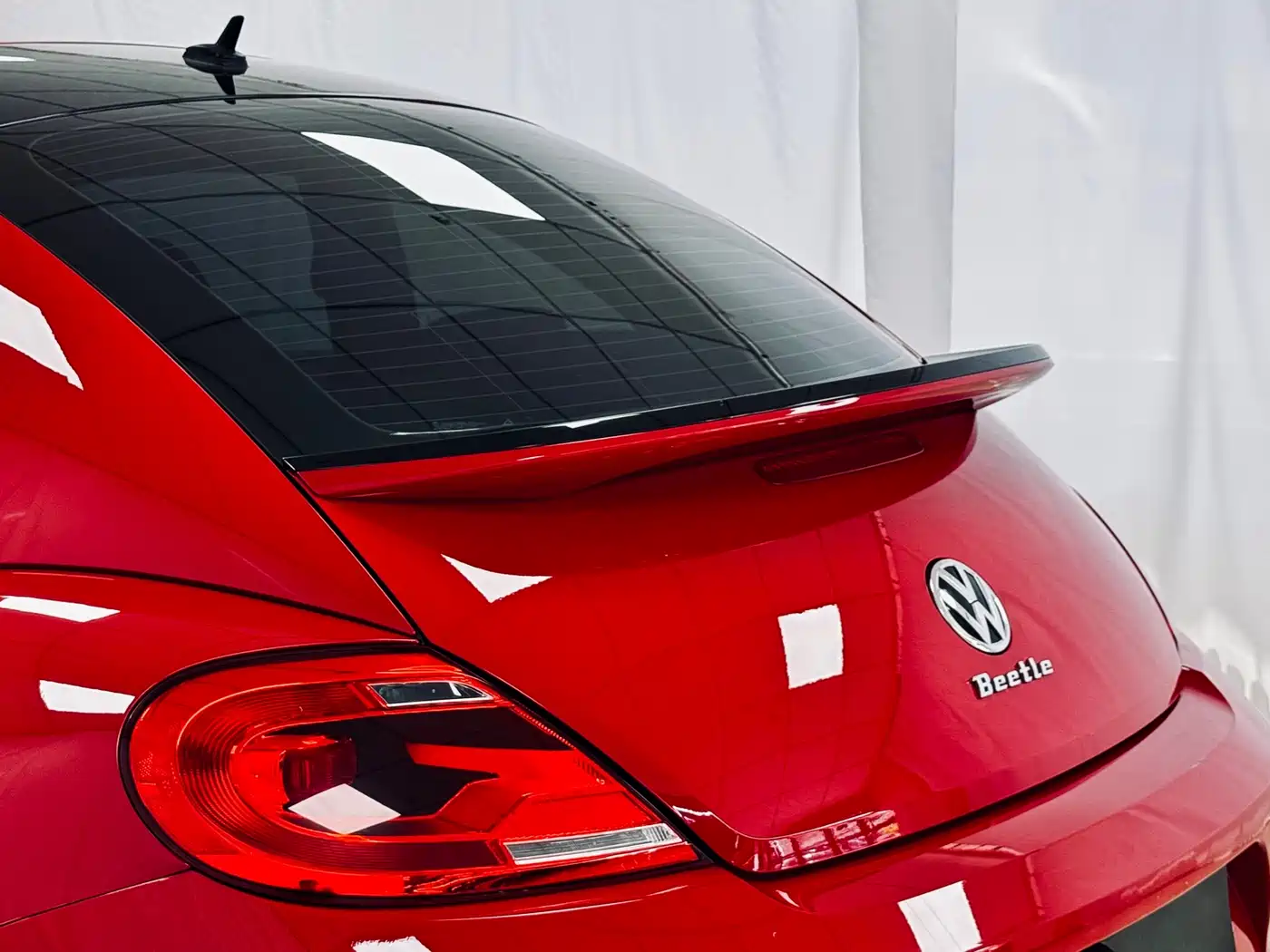 Volkswagen Beetle 2014 1.4TSI Fashion Edition фото 13