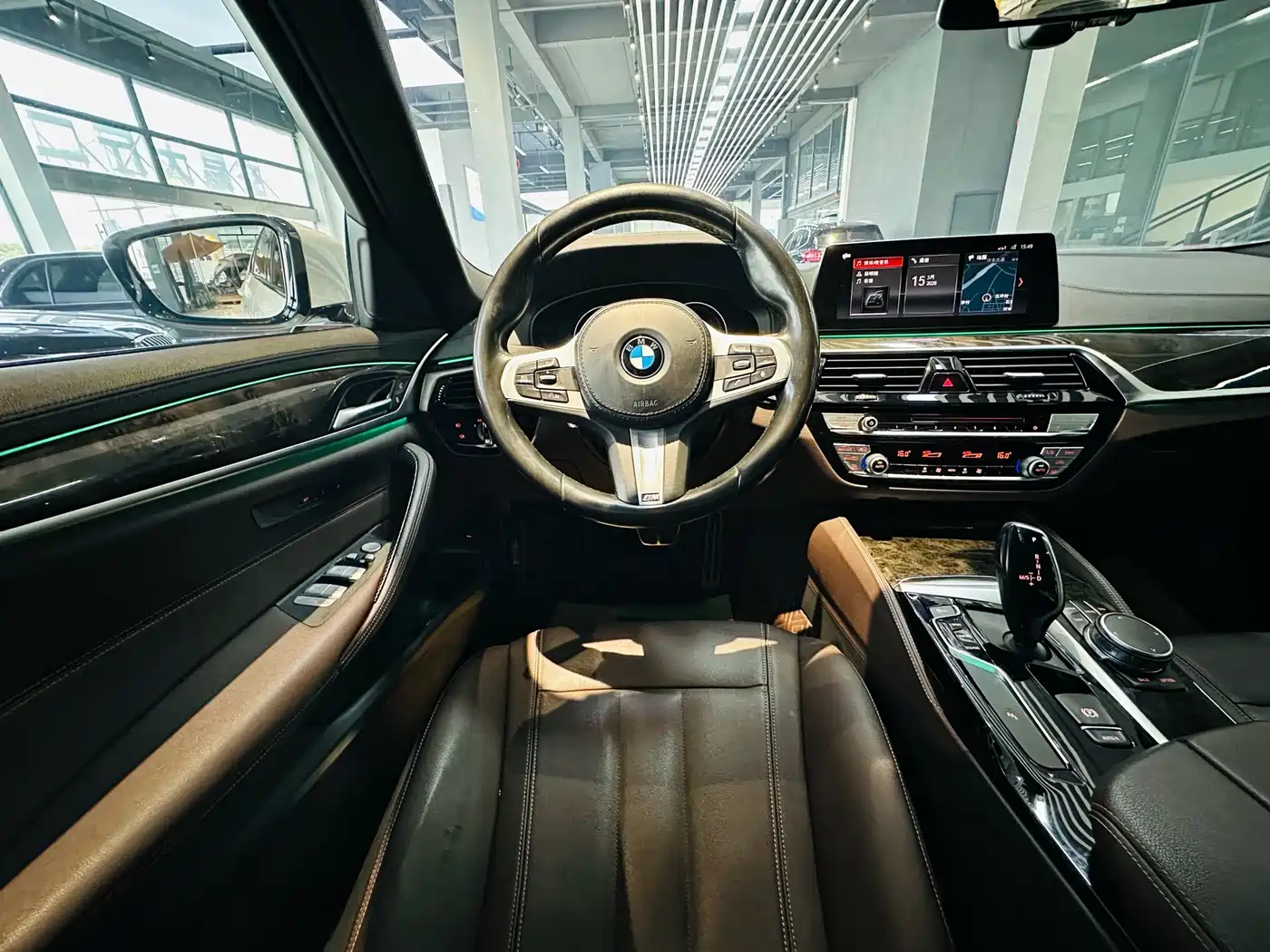 BMW 5 Series 2019 525Li M Sport Package фото 6