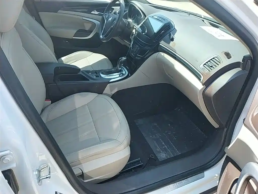 Buick Regal 2015 2.0L Elite Fashion Model фото 25