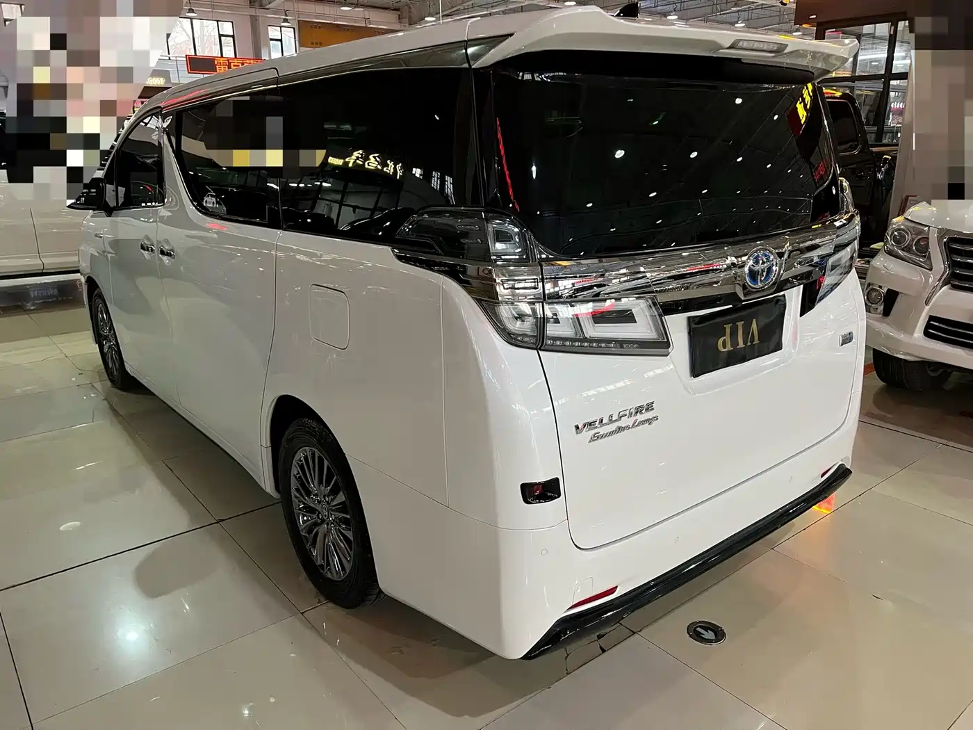 Toyota Vellfire 2020 Twin Engine 2.5L HV Premium Edition фото 7