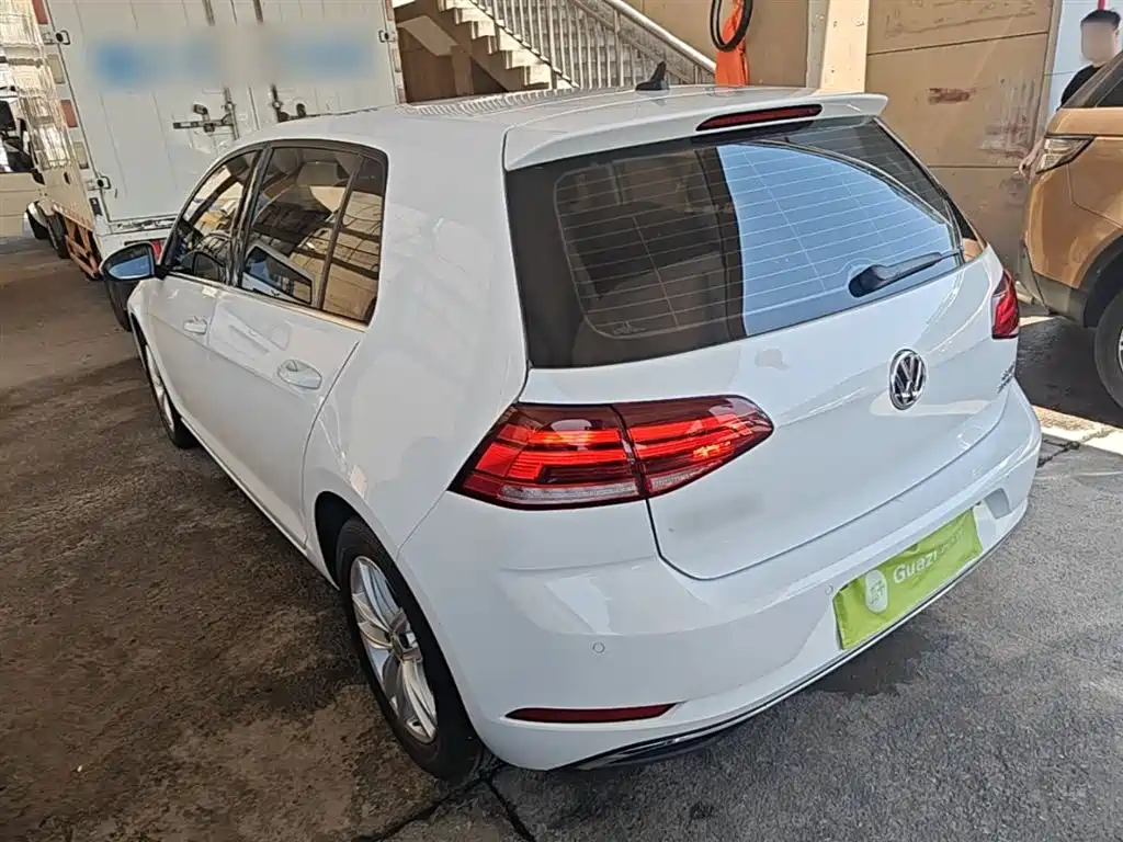 Volkswagen Golf 2019 200TSI DSG Comfort Progressive China VI фото 5