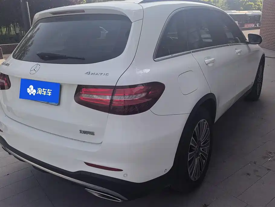 Mercedes-Benz GLC 2017 GLC 260 4MATIC Dynamic фото 3