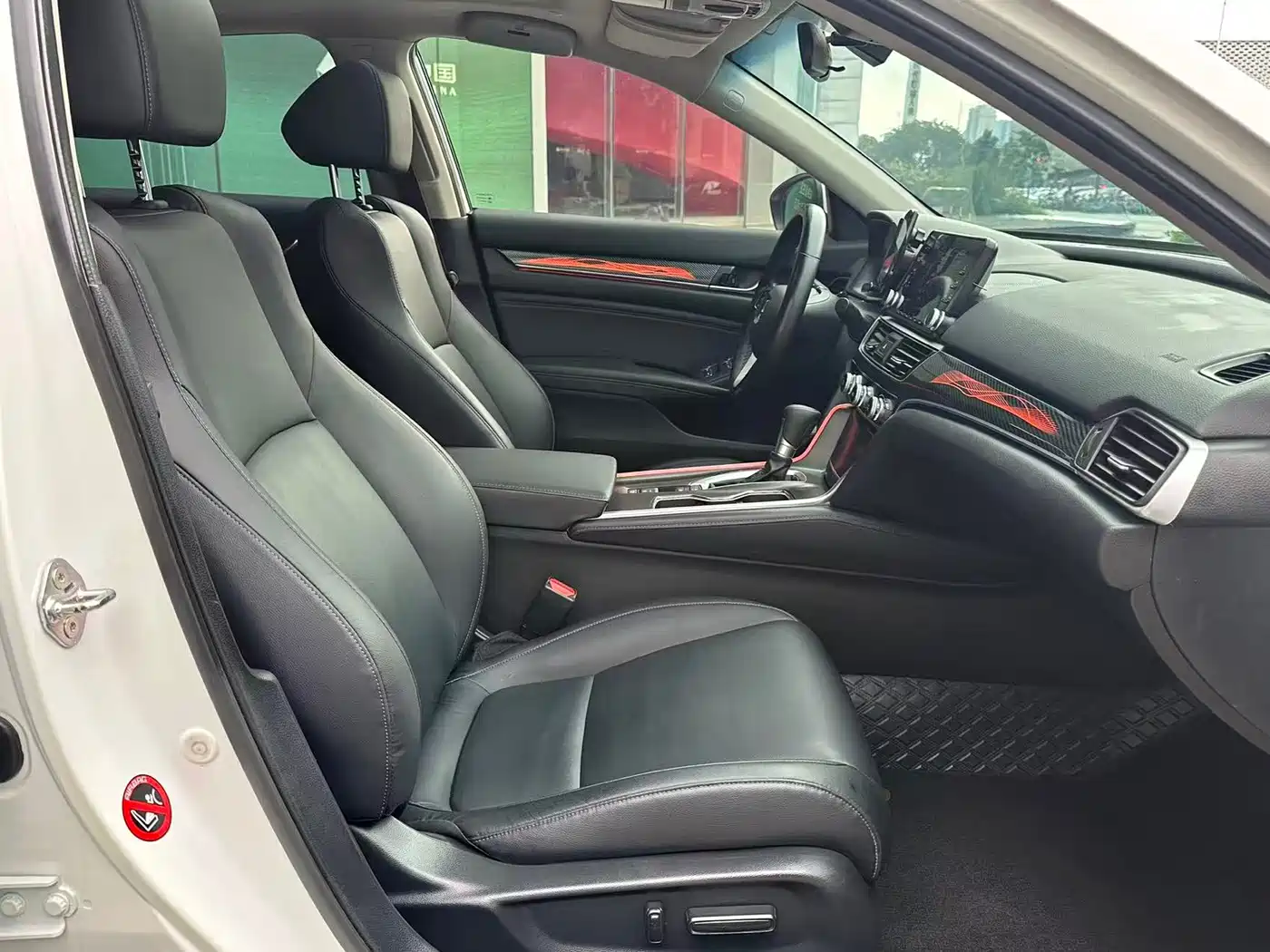 Honda Accord 2018 260TURBO Luxury Edition China VI фото 8