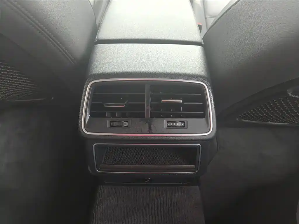 Audi A6 (Import) 2020 allroad quattro Explorer 55 TFSI Premium Off-Road фото 14