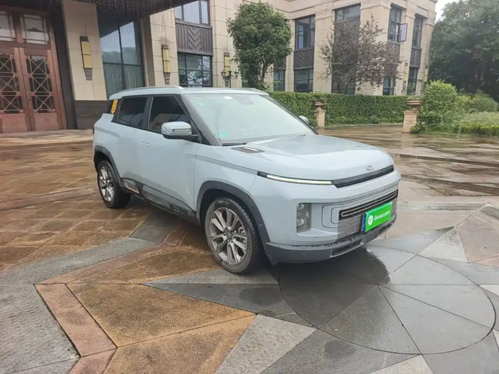Фото 4 - Geely ICON