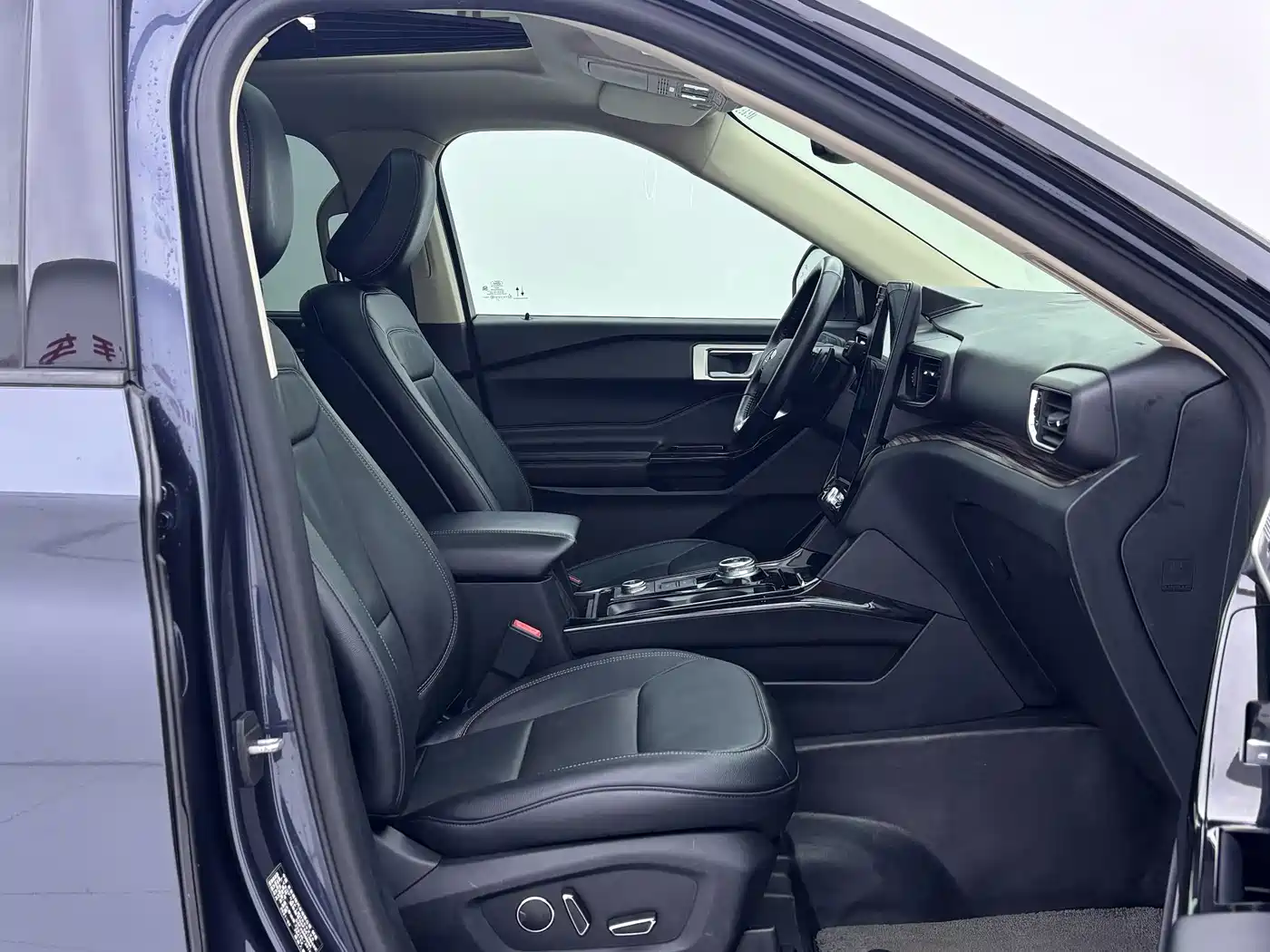 Ford Explorer 2021 2020 EcoBoost 285 AWD Titanium Edition 6-Seater